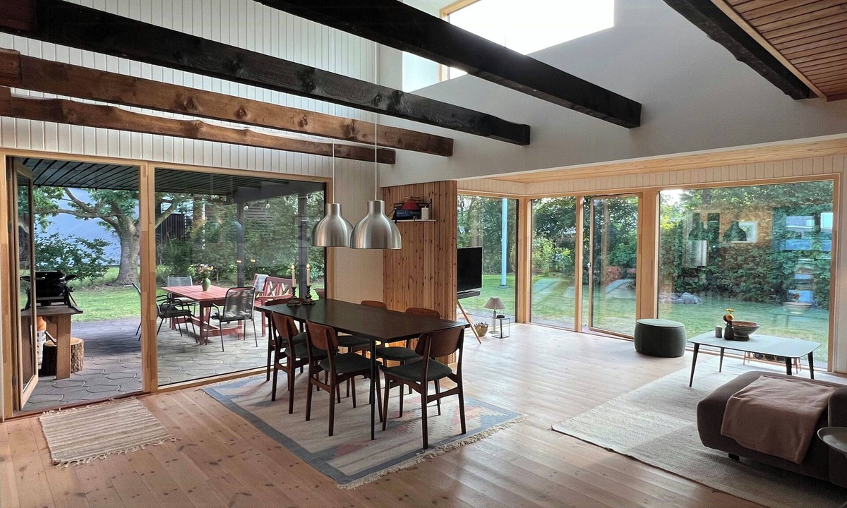 Saksild Strand House | Wooden house from the 1960s at Saksild Beach