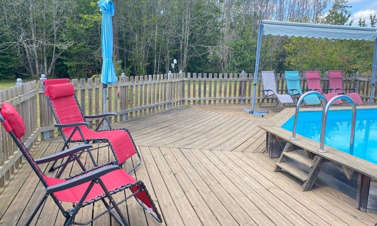 Saint-Chamassy Cottage | Wooden house with private pool and WiFi in the heart of Périgord
