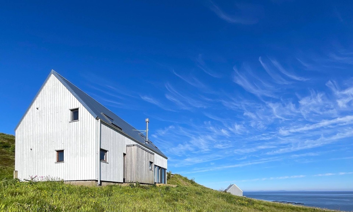 Waternish House | Woodenhouse
