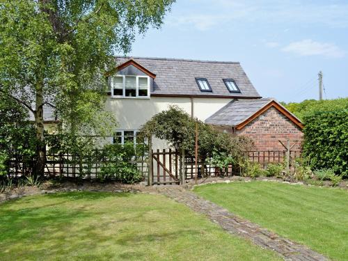 Padeswood House | Woodhouse Cottage