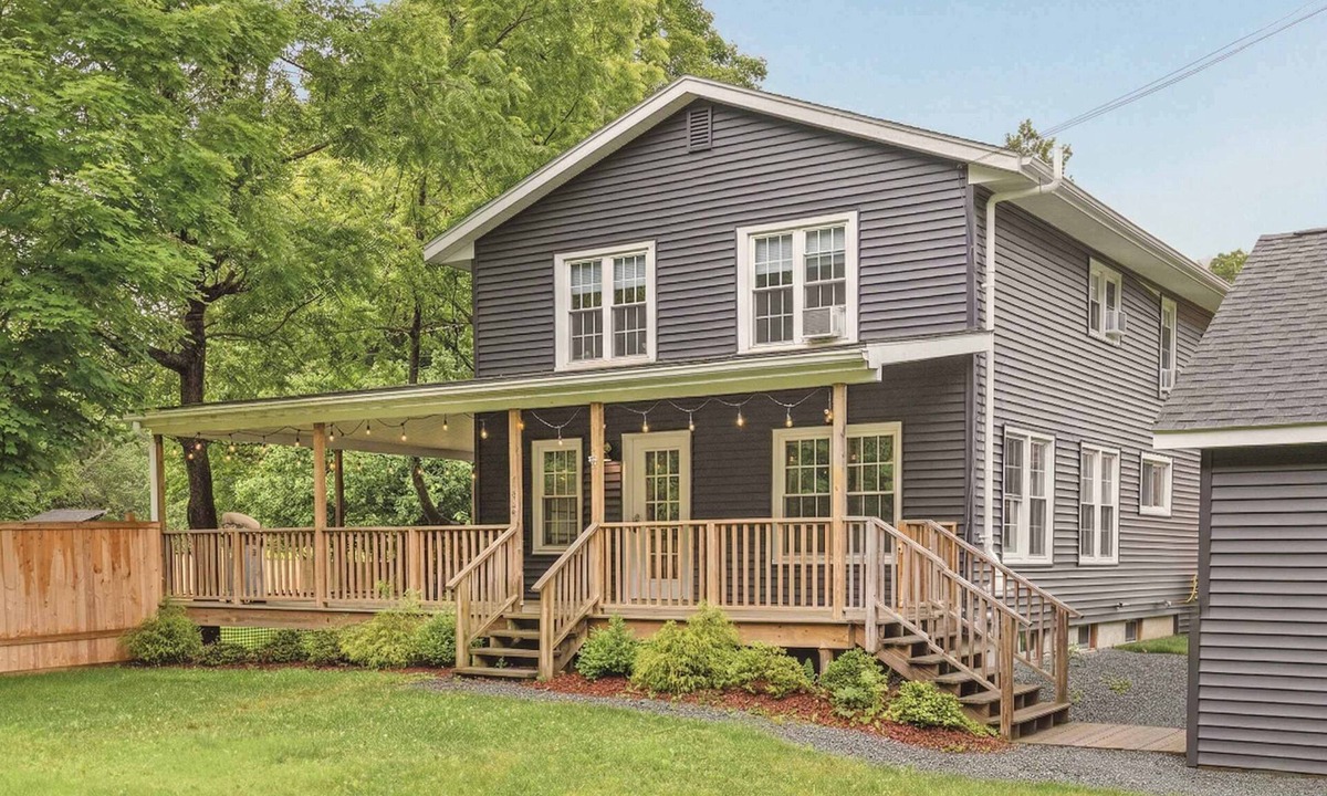 Pittsfield House | Woodland 5-BR Retreat 5-Min to Jiminy Peak