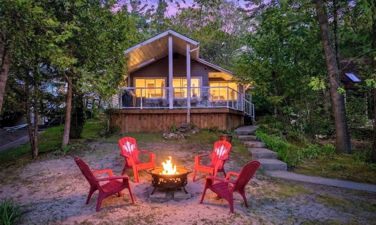 Tiny Cottage | Woodland Beach Sunset Haven