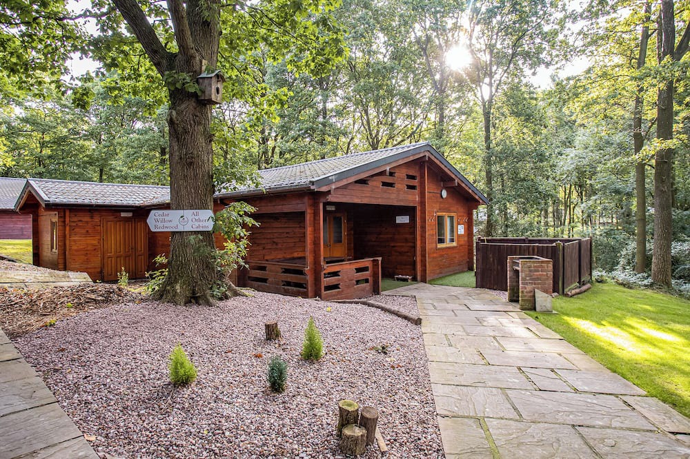 Overton-on-dee Ski Chalet | Woodland Birch Lodge