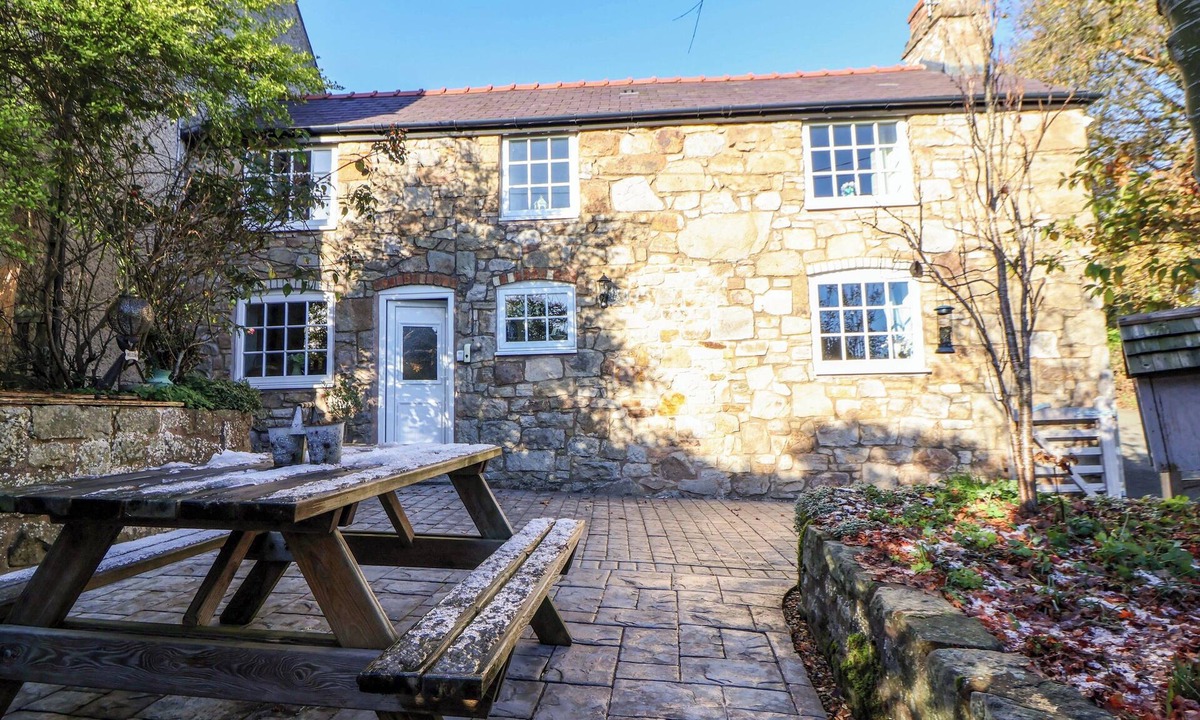 Acrefair Cottage | Woodland Cottage