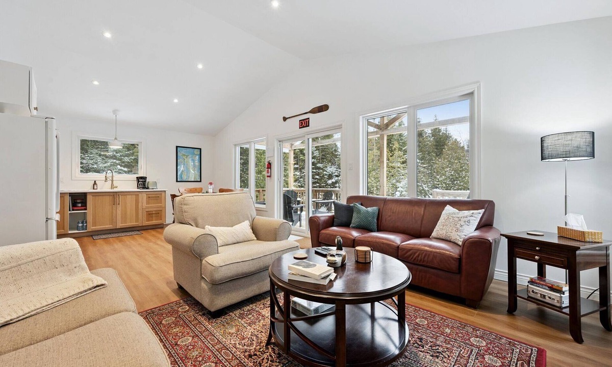 Lion's Head House | Woodland Cottage | Quiet Forest Escape | Lion's Head