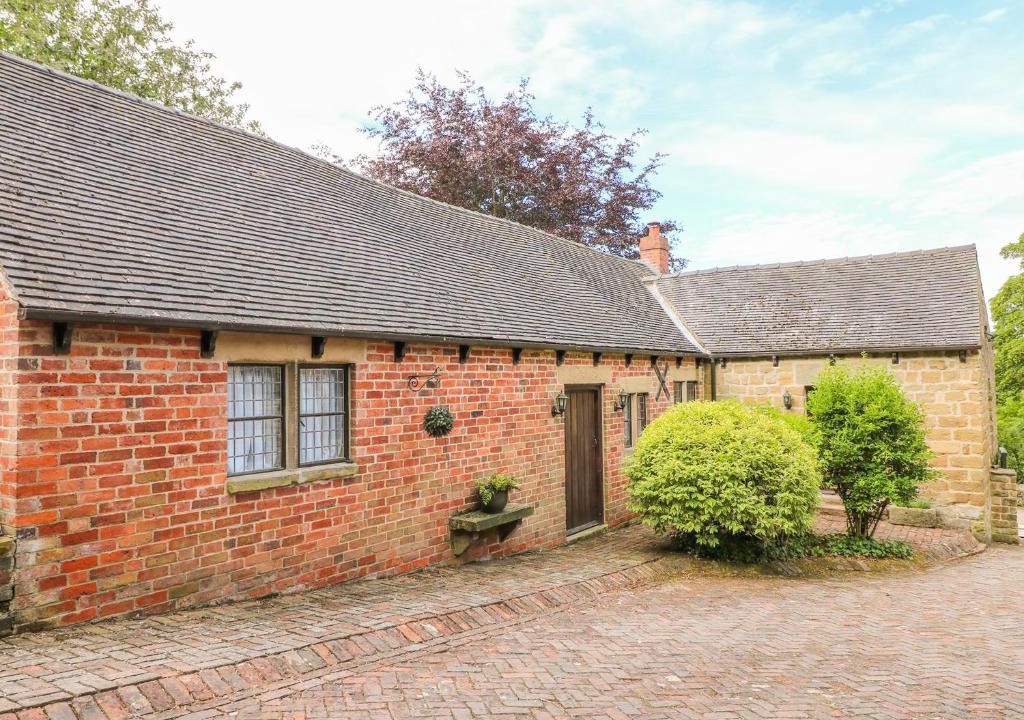 South Wingfield House | Woodland Lodge