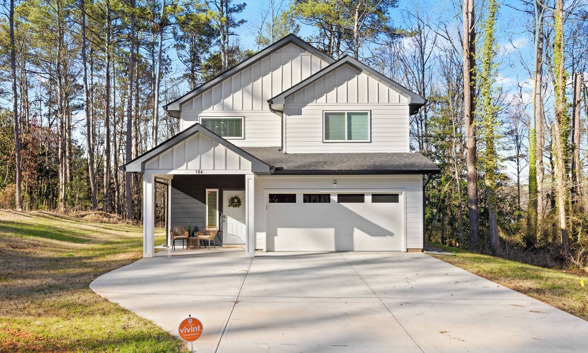 Mableton House | Woodland Meadows - 5BR/3BA Family Home - Mableton