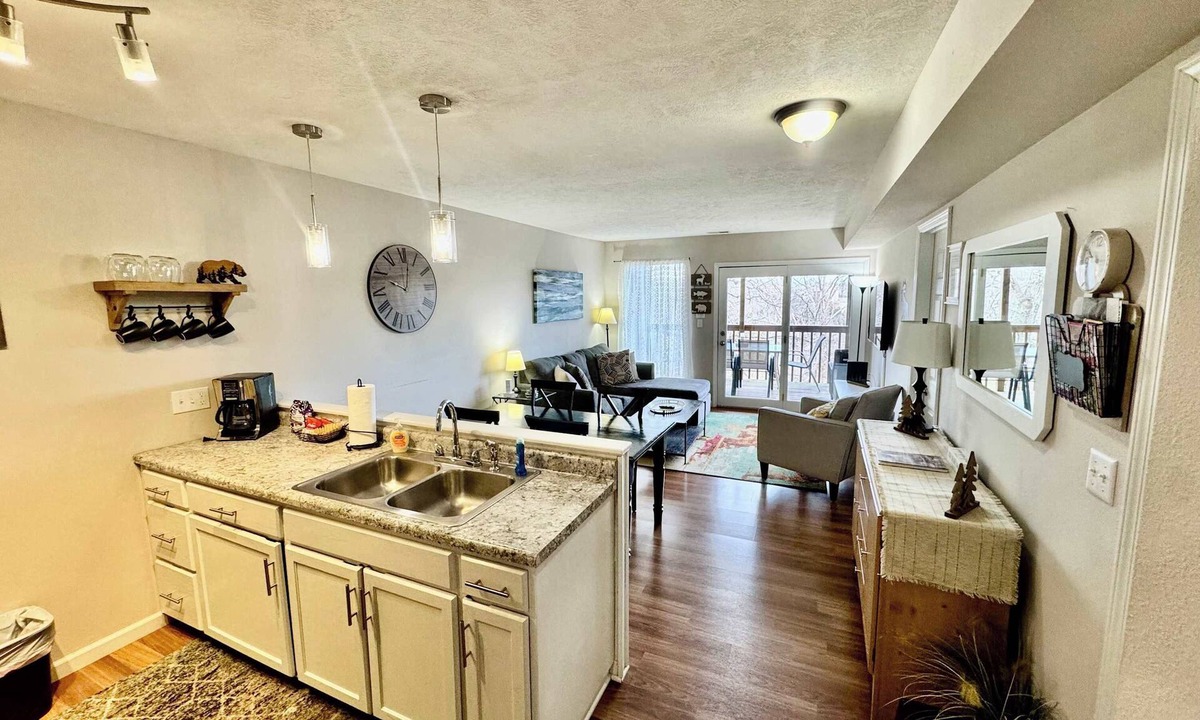 Notch Estates Condo | Woodland Retreat - Walk-In Ready, No Stairs!