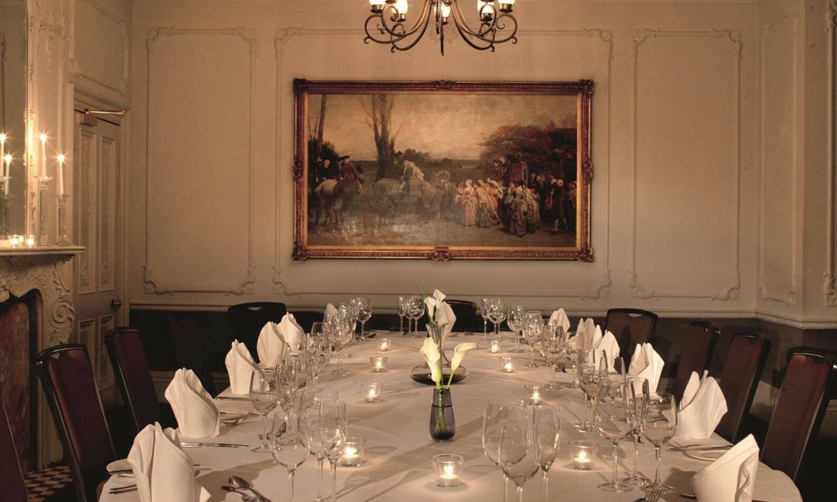 Cobham Hotel | Woodlands Park Hotel