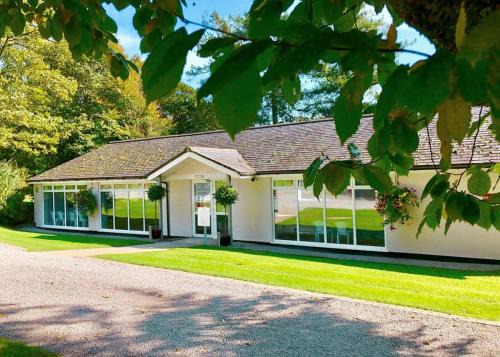 Saint Ann's Chapel Resort | Woodovis Park