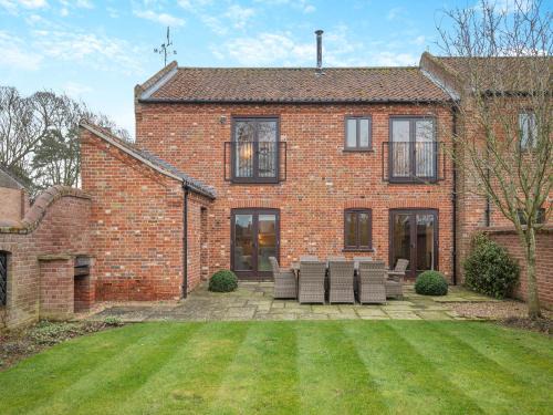 Sculthorpe House | Woodpecker Barn - Cwl