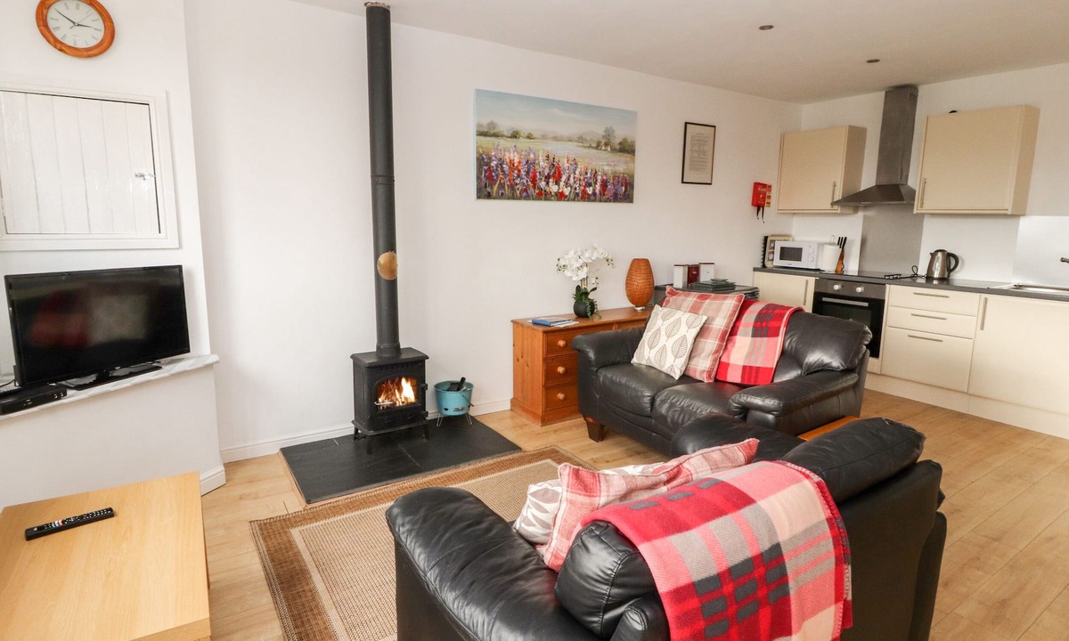 Welton Cottage | Woodpecker