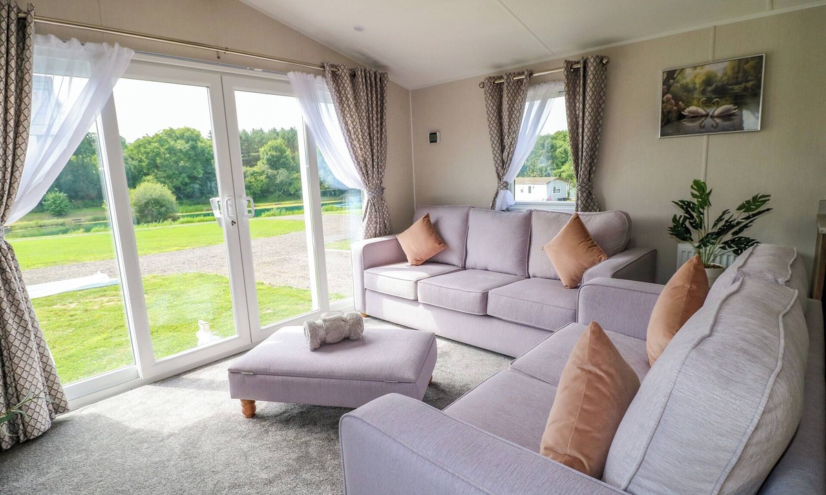 Swannington Cottage | Woodpecker Lodge