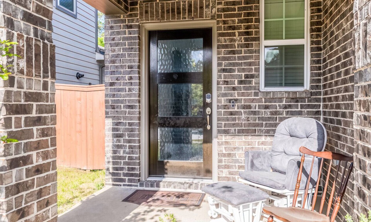 Porter House | Woodridge - Shared with owner