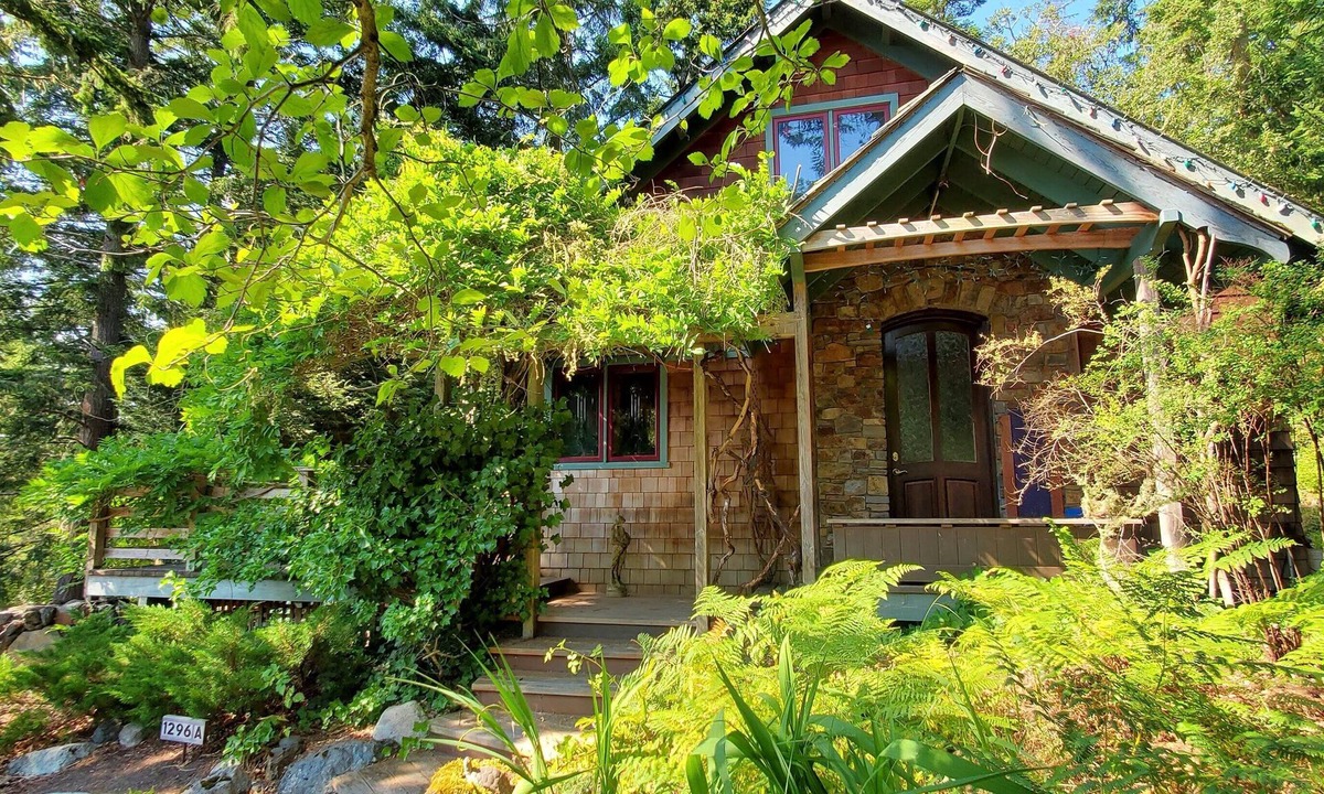 Friday Harbor Cottage | Woods Lake Cottage