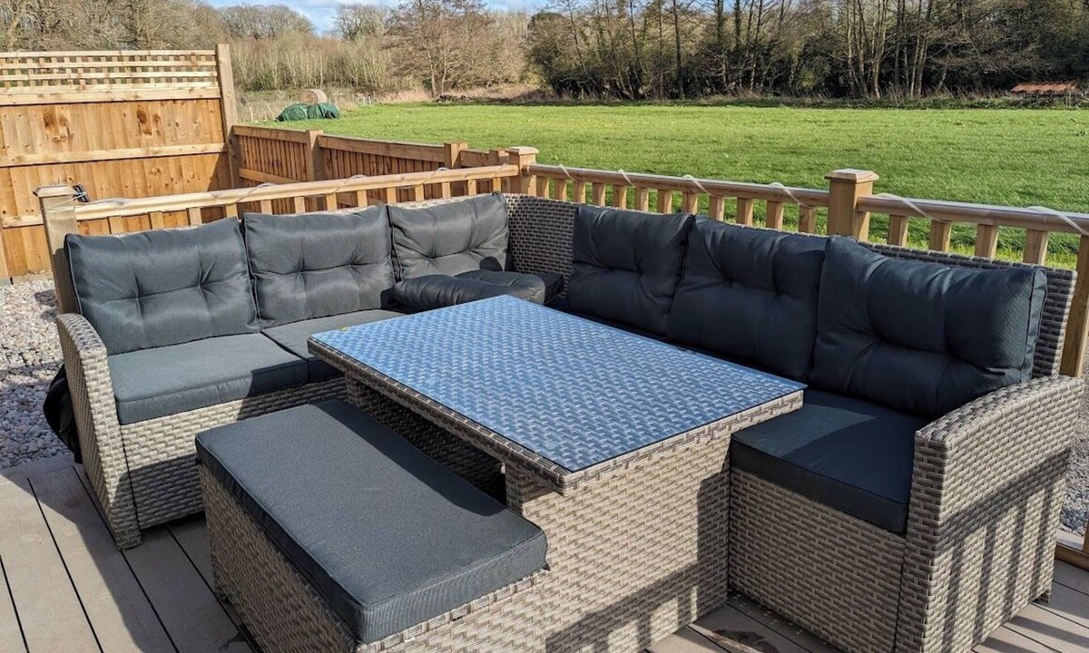 West Malling Cabin | Woods Meadow Glamping