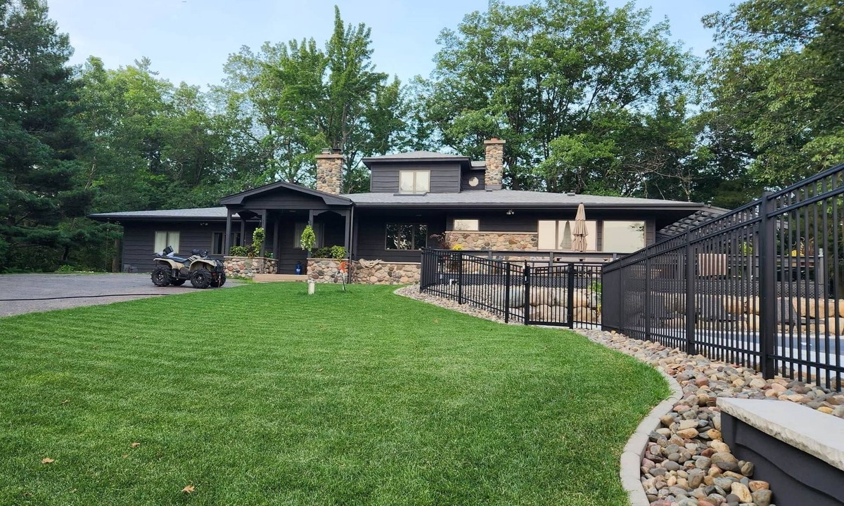 Bay Lake Cabin | Woods & Water Rentals