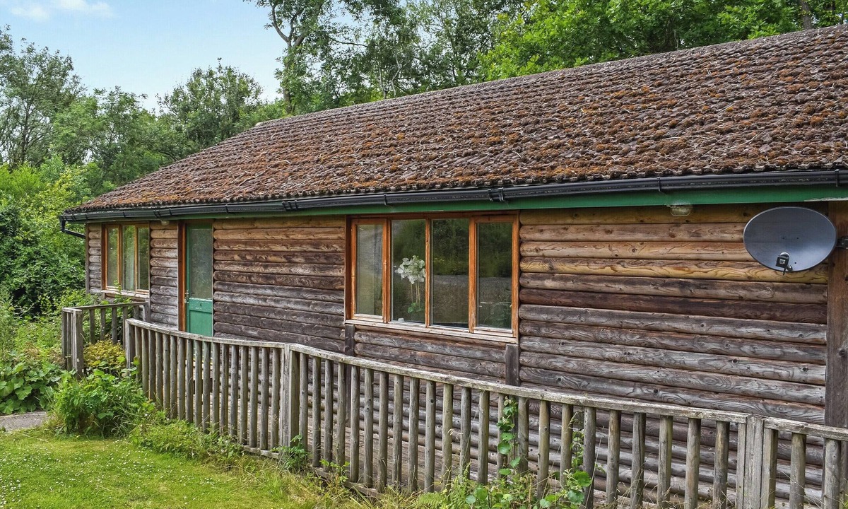 Boraston Cottage | Woodside Fishery - Coots