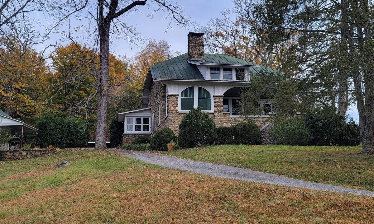 Lowesville House | Woodson's Mill house