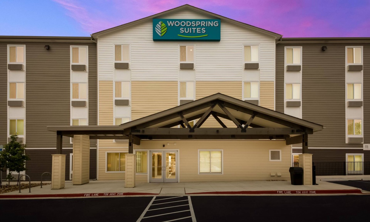 Walnut Creek Business Park Hotel | Woodspring Suites Austin Central