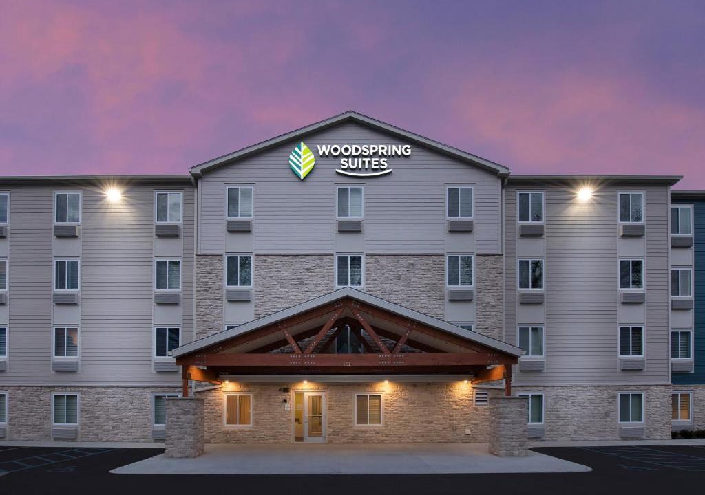 Walnut Creek Business Park Hotel | WoodSpring Suites Austin Central