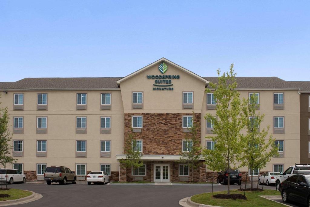 Franklin Park Hotel | WoodSpring Suites Austin South Central I-35
