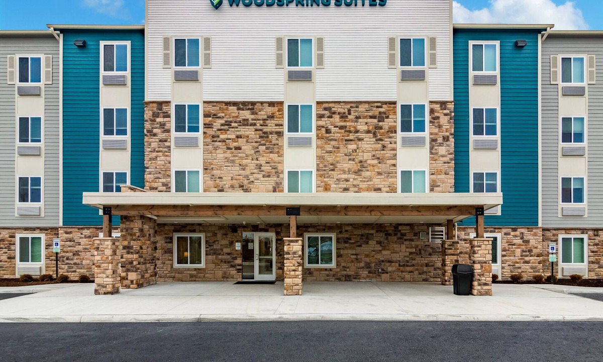 Murlin Heights Hotel | Woodspring Suites Dayton North