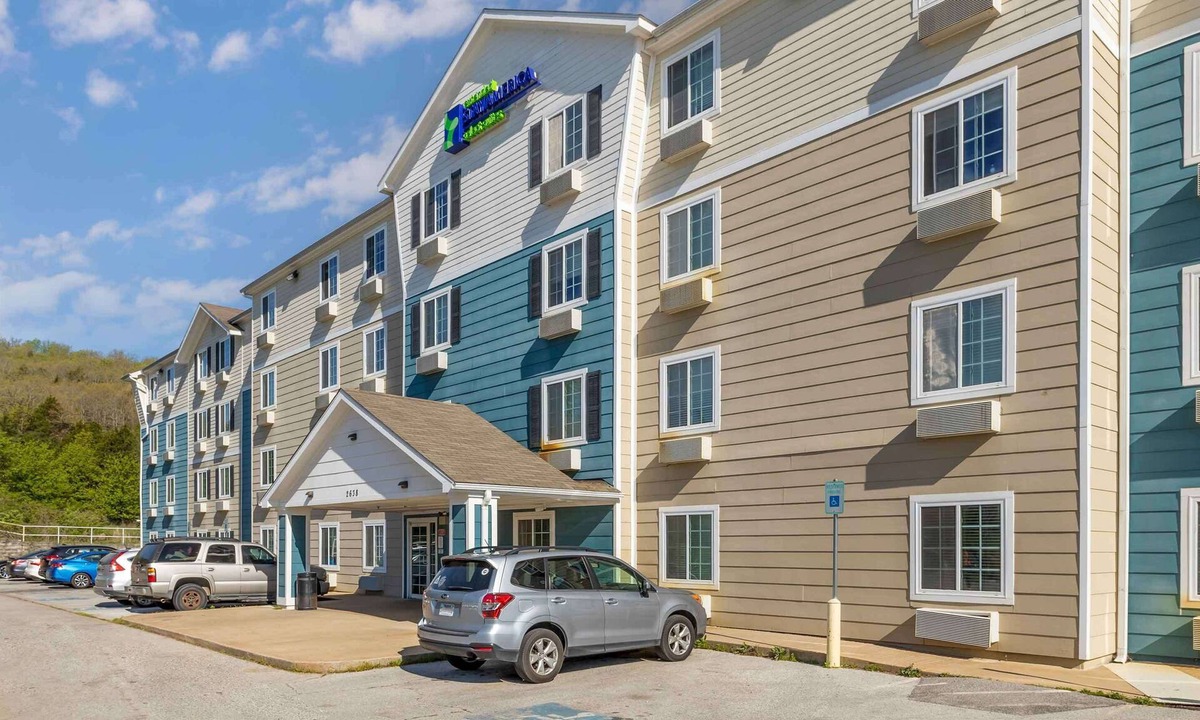 Fayetteville Hotel | WoodSpring Suites Fayetteville I-49