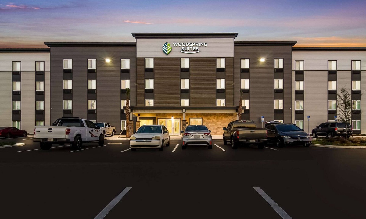 Orange Park Hotel | Woodspring Suites Jacksonville Orange Park