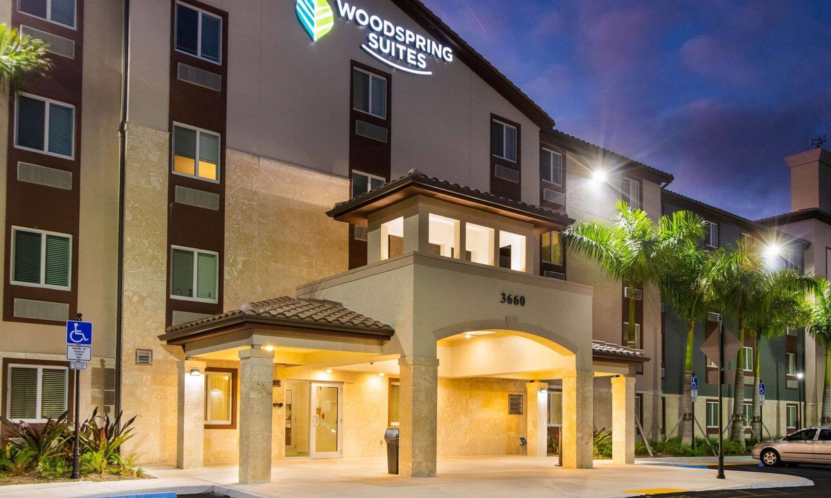 Miramar Hotel | WoodSpring Suites Miramar