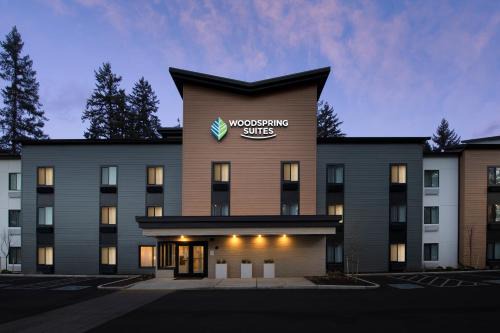 Redmond Hotel | WoodSpring Suites Seattle Redmond
