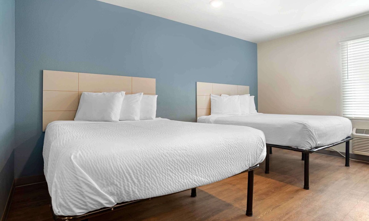 Bentonville - Fayetteville Hotel | WoodSpring Suites Springdale