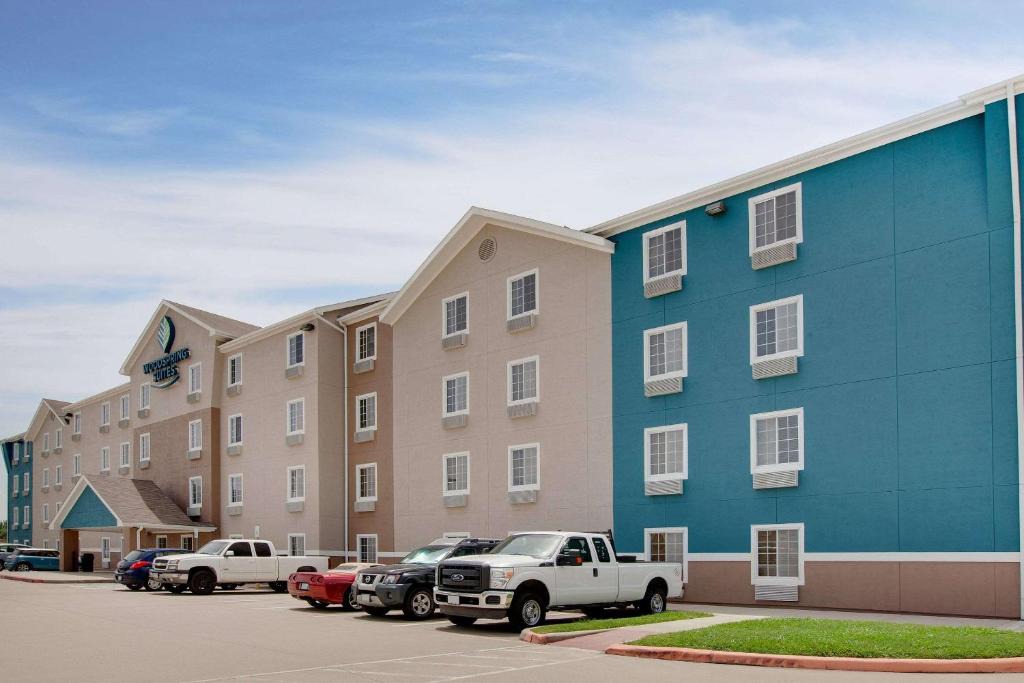 Texas City Hotel | WoodSpring Suites Texas City