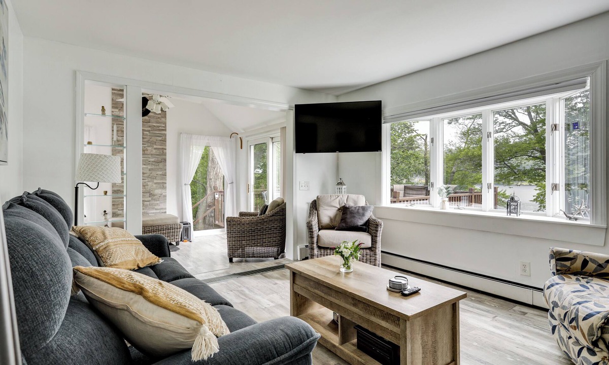 Forest Grove House | Worcester Home on Indian Lake w/Shared Boat Dock!