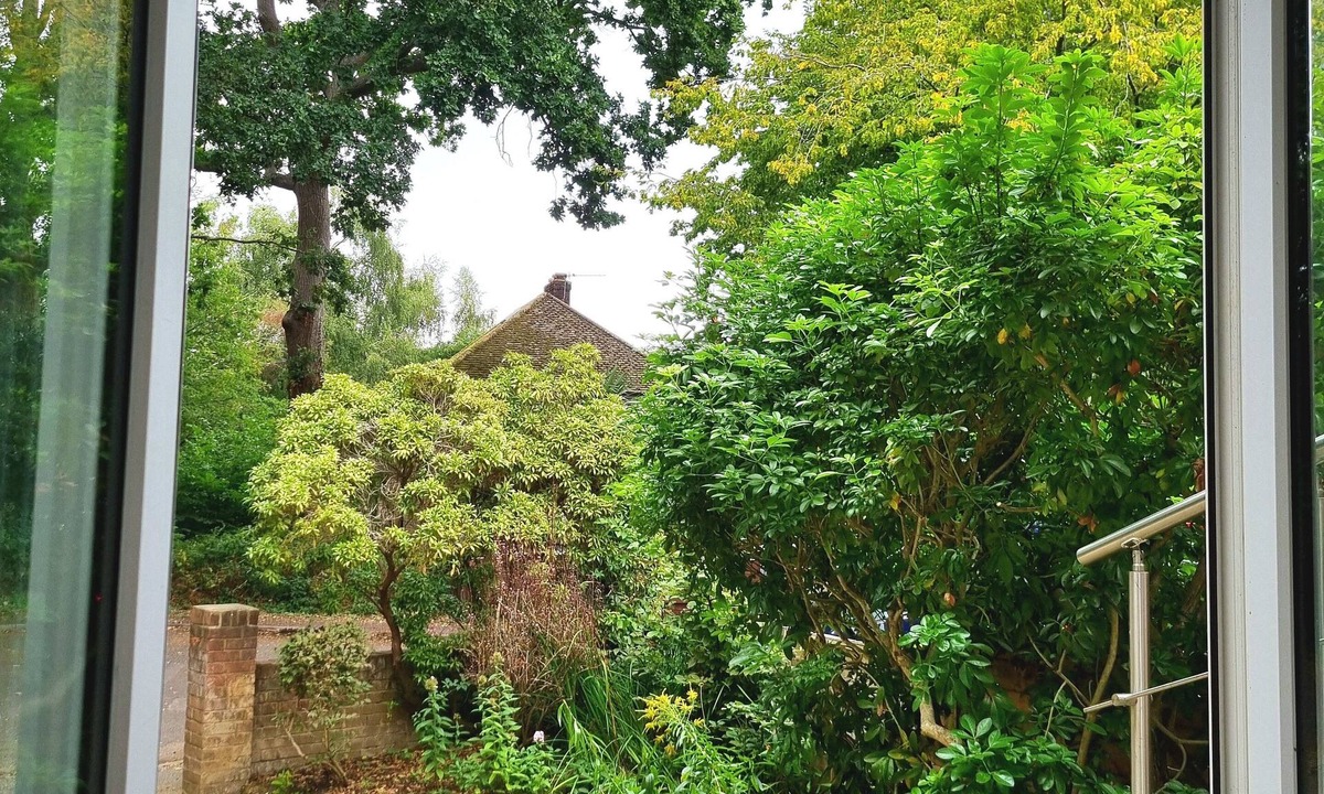 Bournemouth Apartment | Wordsworth - Peaceful Place