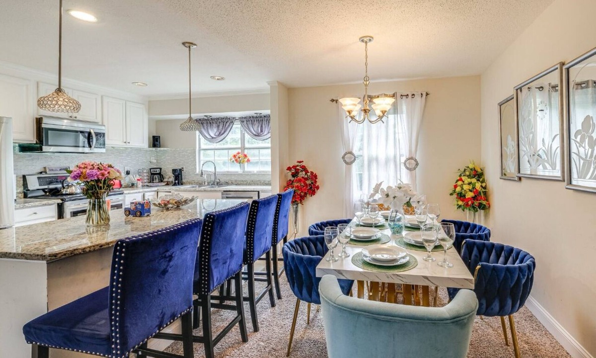 Oxon Hill-Glassmanor House | Work Friendly 5BR Home, Mid-Term Discounts Available