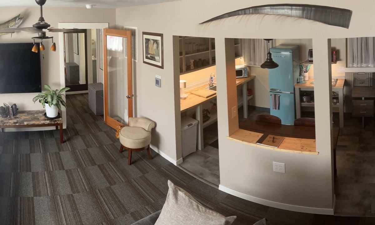 Lakewood Apartment | Work or Play