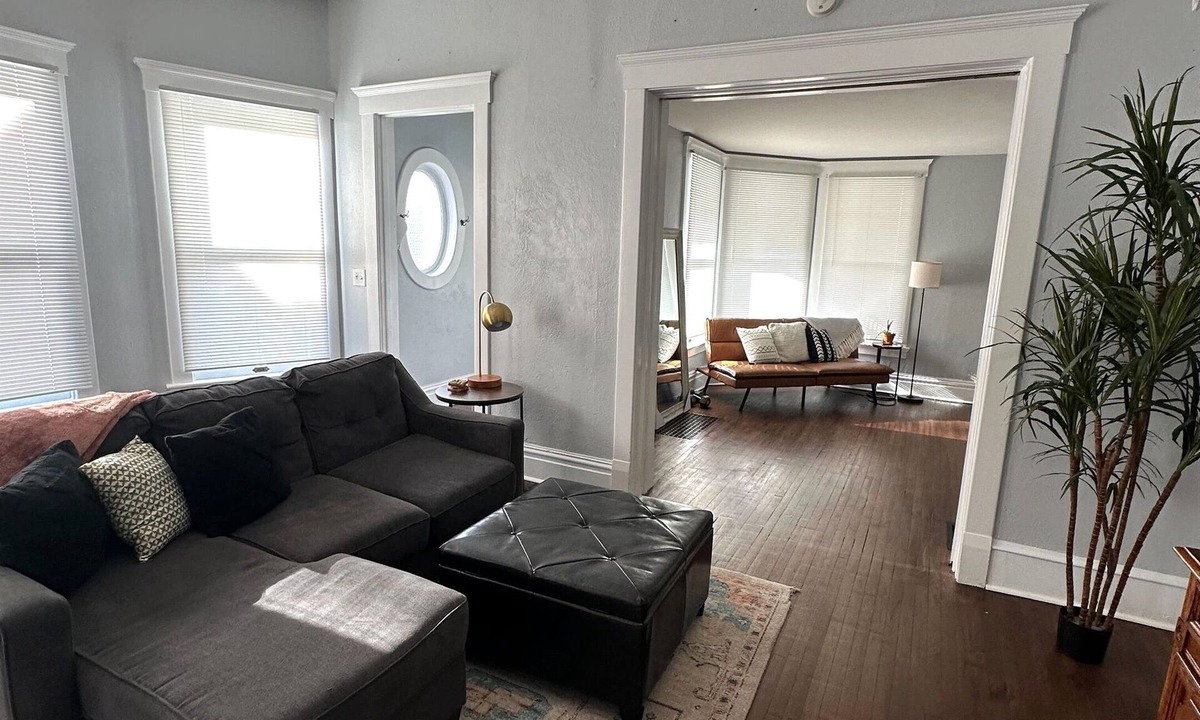 Bloomington Condo | Work & Relax 1BR w/Office in Prime Location