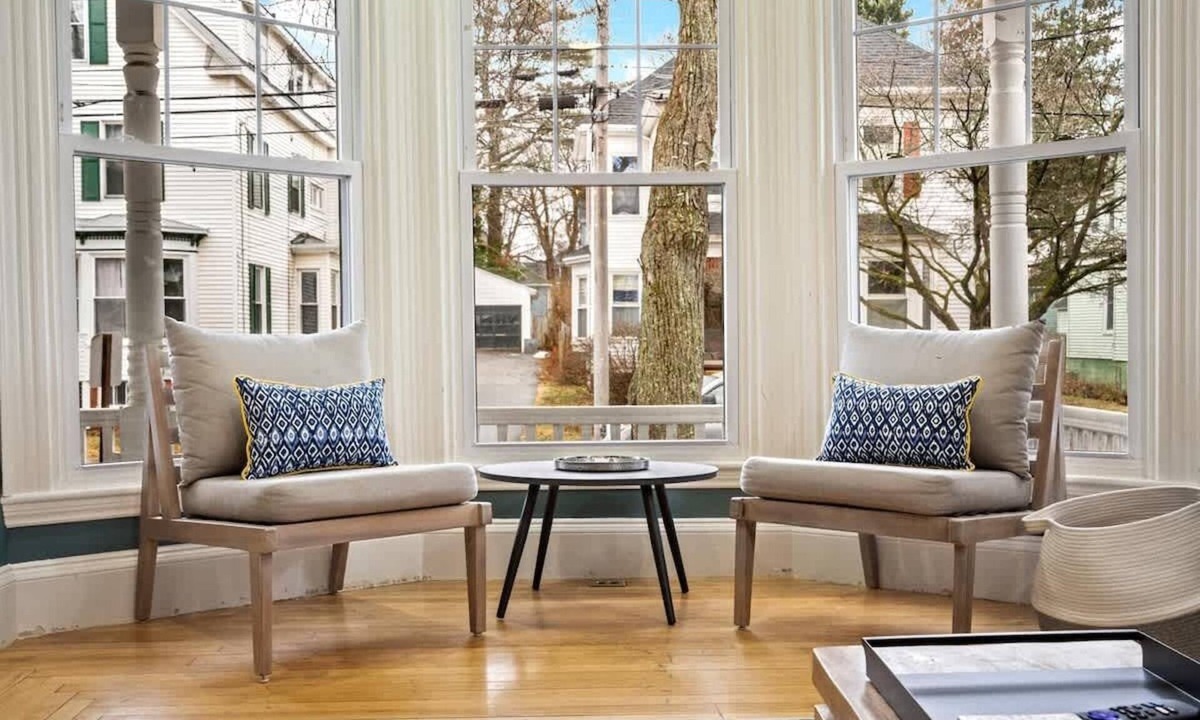 Oakdale Apartment | Workspace | Soaking Tub | W/D | 5 Min Downtown