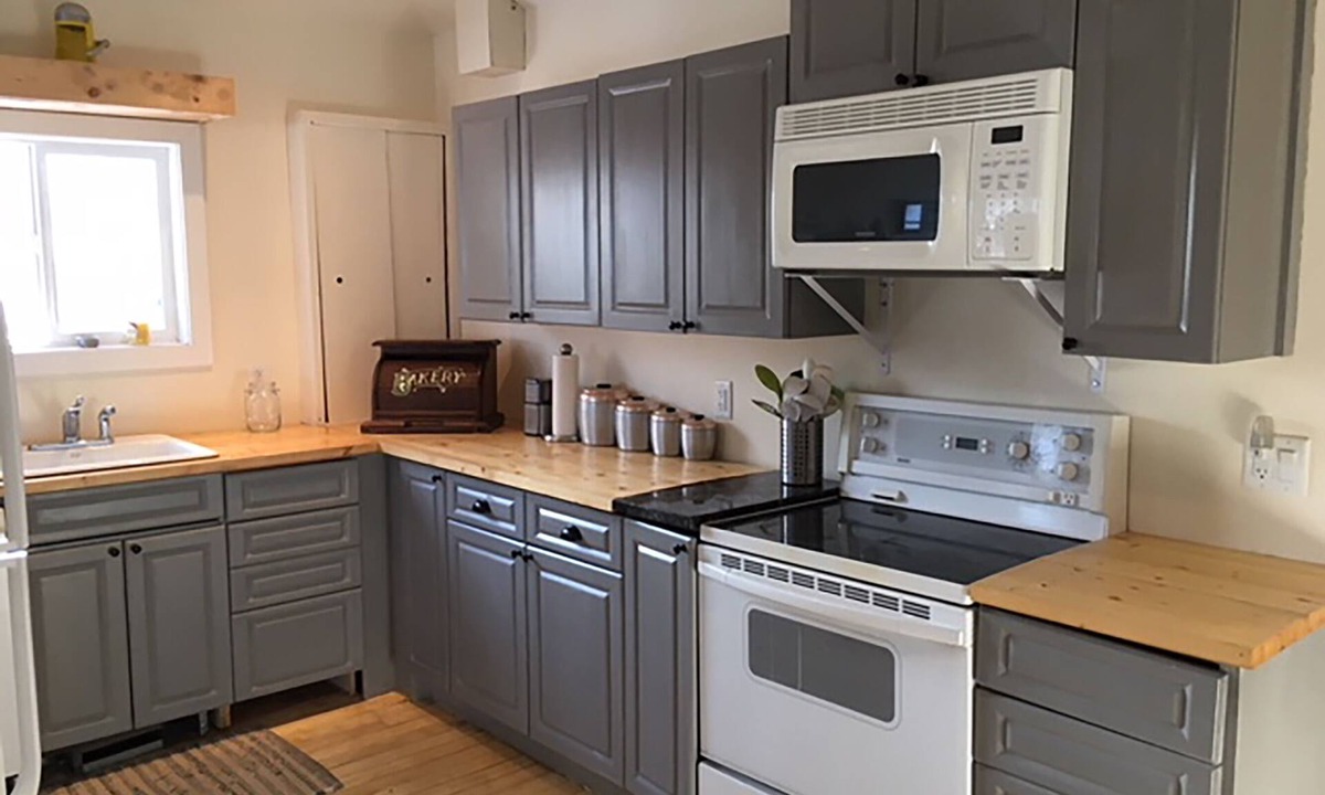 St. Andrews Cottage | World class walleye fishing in Matlock on Lake Winnipeg.