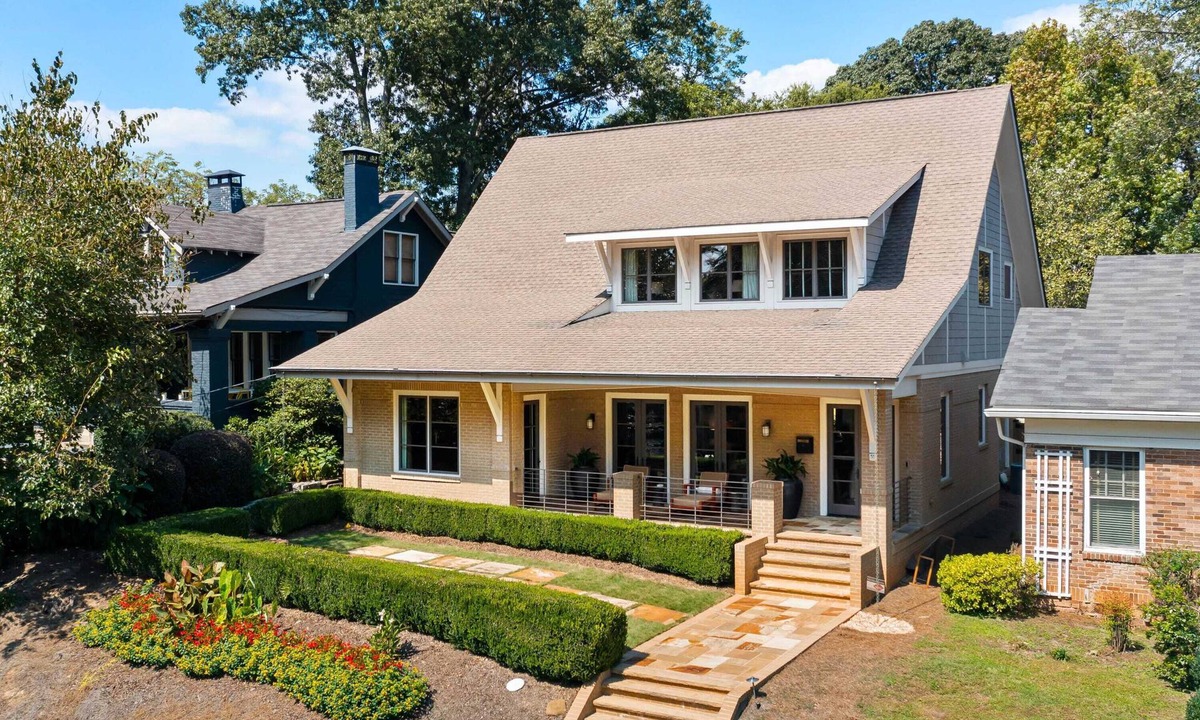 Virginia Highland House | World Cup Designer Home | Pool & Guest Suite