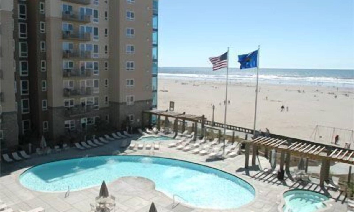 Seaside Gilbert District Condo | Worldmark Deluxe 3br 3ba Penthouse - Oceanfront