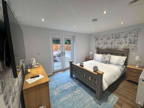 Langford House | Worship Farm Accommodation