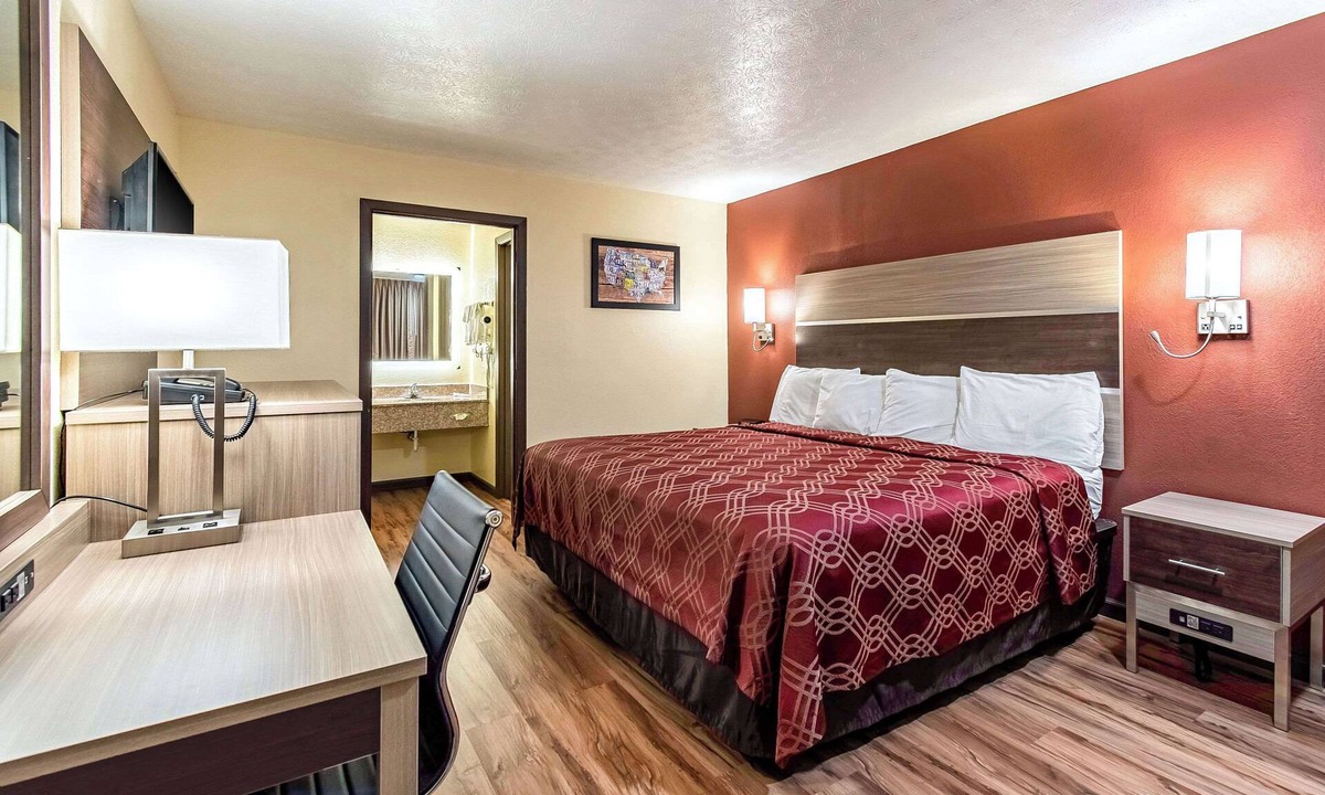 Worthington Hotel | Worthington Motor Lodge