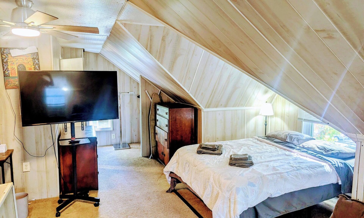 Enola House | Wow Sparkling Attic Studio