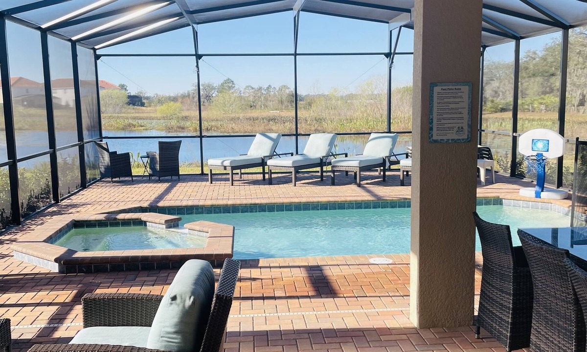 Loughman Villa | 🌴WOW🌴Disney area, amazing 6 bed lake view villa, private south facing pool 😎