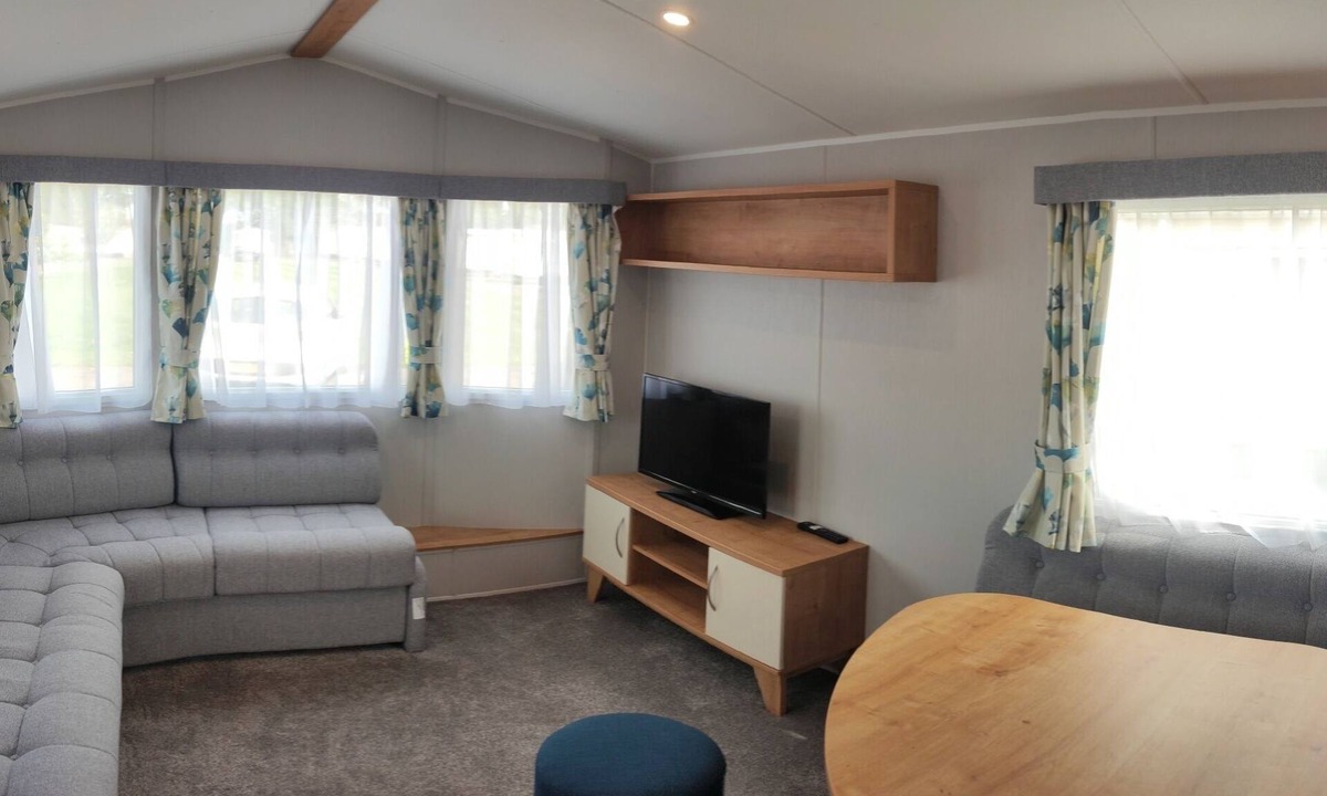 Aldwick House | Wren - 4 Berth Caravan at Copthorne Caravans