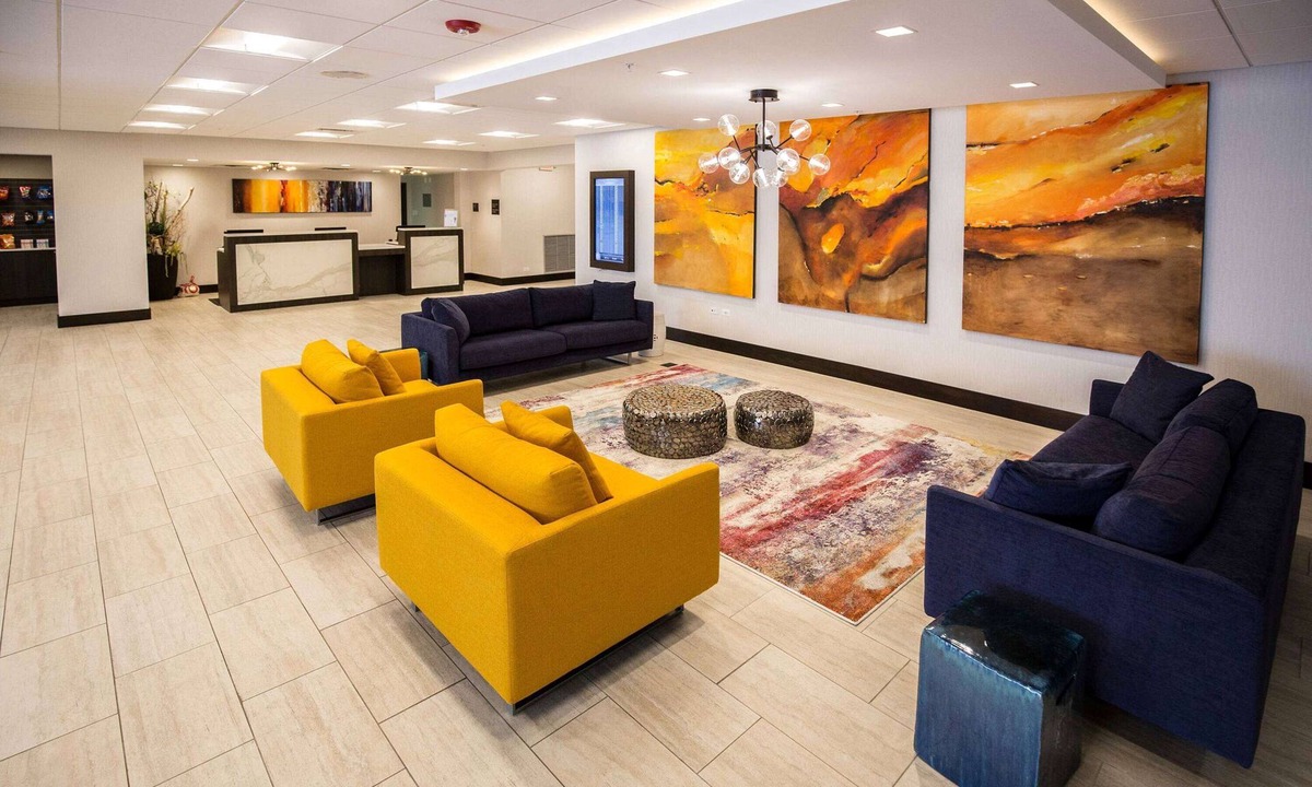 Des Plaines Hotel | Wyndham Chicago O'Hare