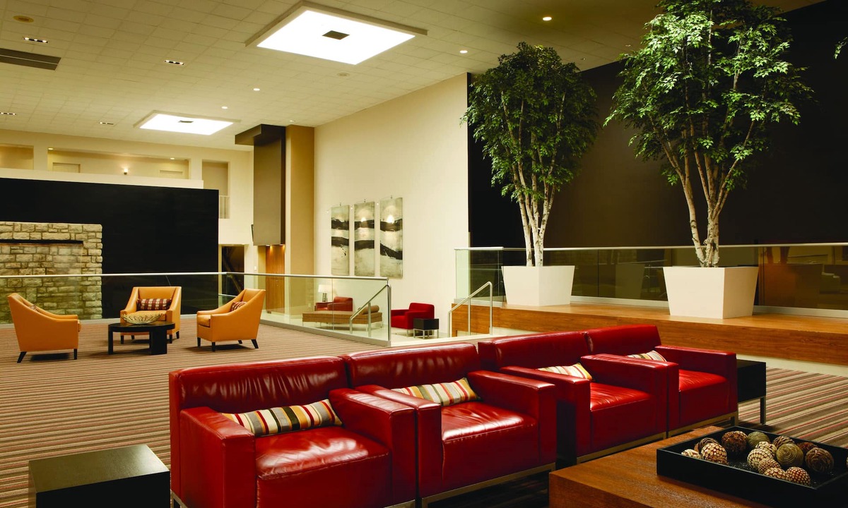 Crosswoods Hotel | Wyndham Columbus