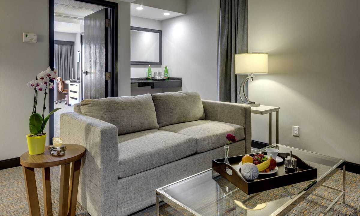 Fort Smith Hotel | Wyndham Fort Smith City Center